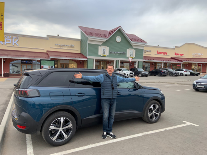 Сергей Целиков: Peugeot 5008 - редкий зверь на наших дорогах