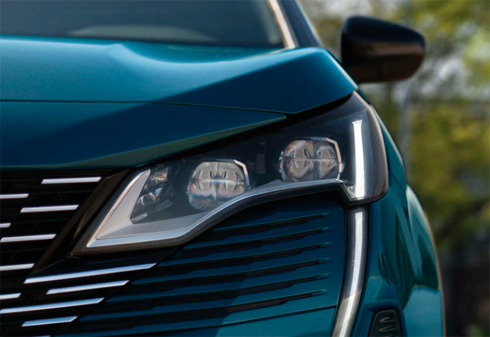 Сергей Целиков: Peugeot 5008 - редкий зверь на наших дорогах