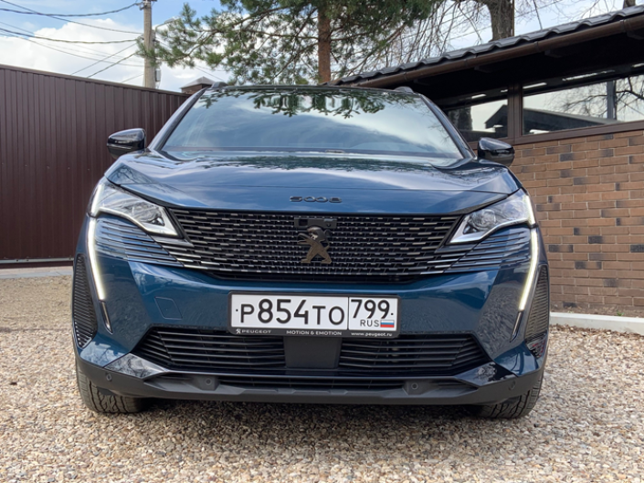 Сергей Целиков: Peugeot 5008 - редкий зверь на наших дорогах