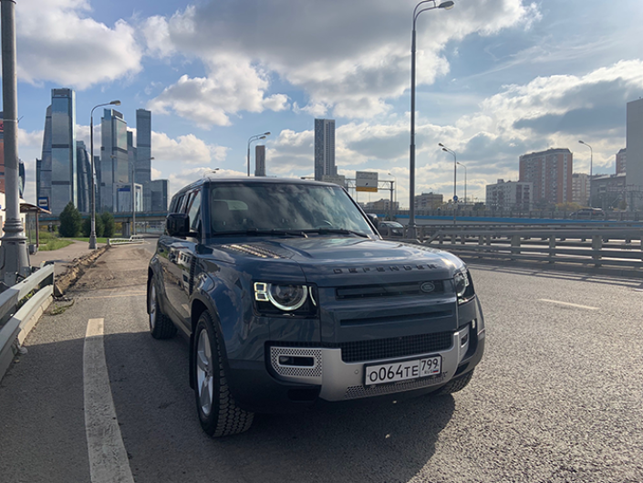 Сергей Целиков: Land Rover Defender - и в грязи, и в князи
