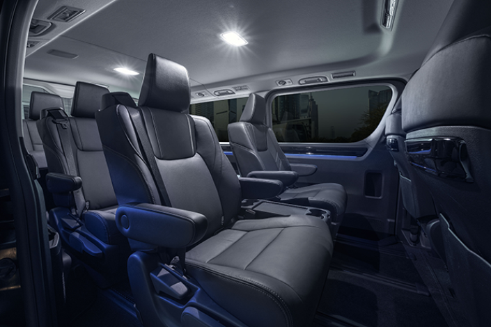 Игорь Моржаретто: Toyota Hiace VIP - без шуток про маршрутку