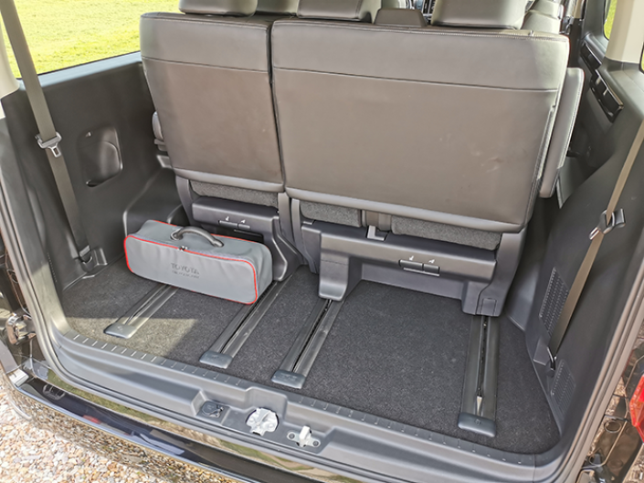 Игорь Моржаретто: Toyota Hiace VIP - без шуток про маршрутку