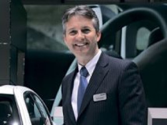 Пол ван дер Берг, главой «Lexus Europe» («Клаксон»)