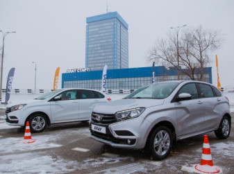 Тизер к тест-драйву LADA XRAY или «Что можно узнать за 2 круга и 20 минут?»