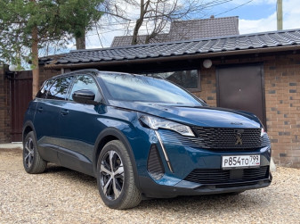 Сергей Целиков: Peugeot 5008 - редкий зверь на наших дорогах