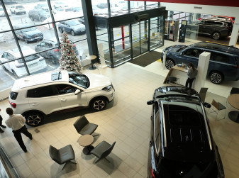 В декабре жители РФ приобрели новых автомобилей на 10% больше, чем в ноябре