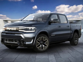 Представлен серийный электропикап RAM 1500 REV