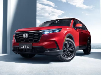 До России добрался кроссовер Honda CR-V нового поколения за 5,3 млн рублей