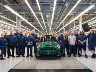 MINI выпустил 1-миллионный трехдверный хэтчбек