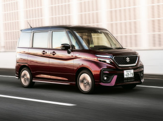 Компактный минивэн Suzuki Solio появился в России