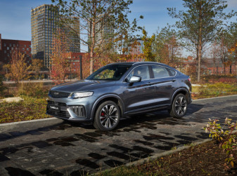Geely Tugella получит 200-сильный турбомотор в России