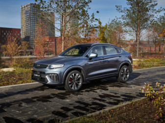 Geely Tugella стала доступнее с новым 200-сильным турбомотором