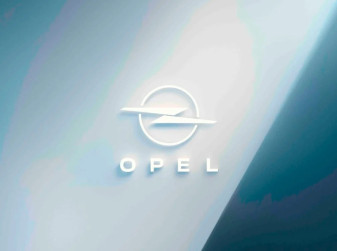 Opel представил обновленный логотип
