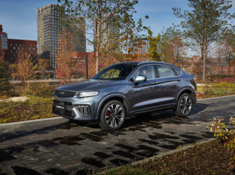 В России начались продажи купе-кроссовера Geely Tugella с новым турбомотором