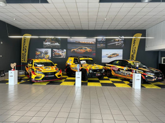 В Петербурге открылся первый в России автосалон LADA Sport