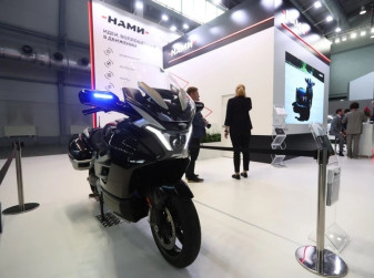 Выпуск электромотоциклов Aurus Merlon может начаться в 2024 году