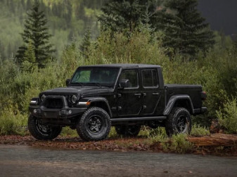Jeep представил рестайлинговый пикап Gladiator