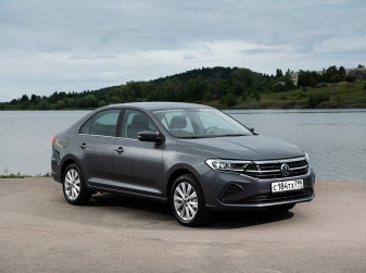 Дилеры распродали лифтбеки Volkswagen Polo российской сборки
