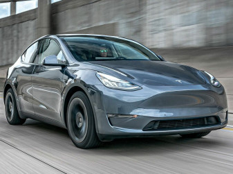 Электрокроссовер Tesla Model Y в августе вернул лидерство в Европе