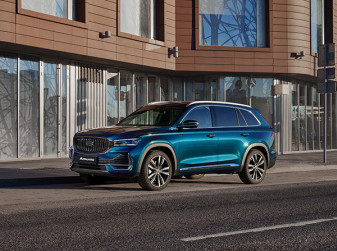 Geely Monjaro вышел на второе место в продажах марки в России
