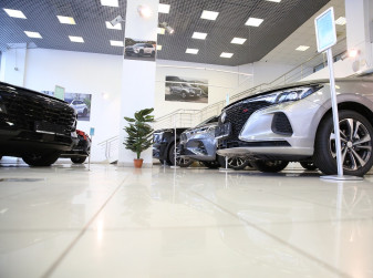 На покупку легковых автомобилей в России потрачено более 7 трлн рублей