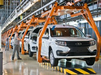 АВТОВАЗ планирует выпустить около 30 тысяч автомобилей LADA Largus в 2024 году