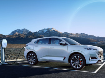 Changan начал продажи в России гибридного кроссовера UNI-K iDD