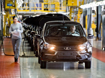 АВТОВАЗ возобновил выпуск LADA Granta с двумя подушками безопасности