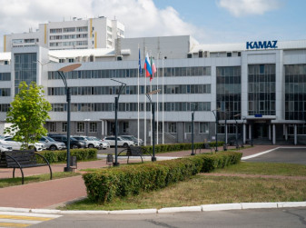 КАМАЗ приостановил производство на время летнего отпуска