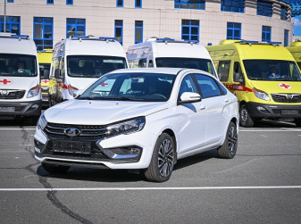 АВТОВАЗ и «Соллерс» передали медицинским организациям Татарстана новые автомобили