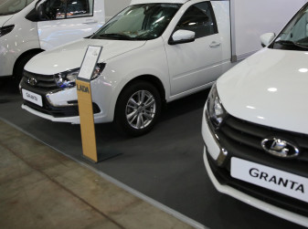 Продажи легковых автомобилей и LCV на 40-й неделе стали рекордными в 2026 году