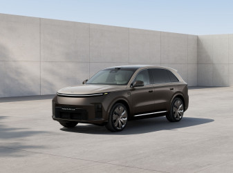 Объявлены цены и комплектации нового гибридного кроссовера Li Auto L8