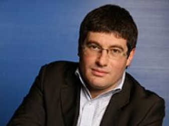 Роман Слуцкий, гендиректор ГК «Аларм-Моторс» («РБК daily»)